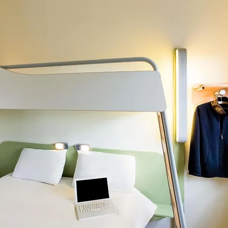 Ibis Budget Givet-3